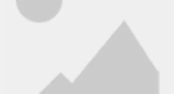 77寸OLED立式透明屏:开启未来显示新视界