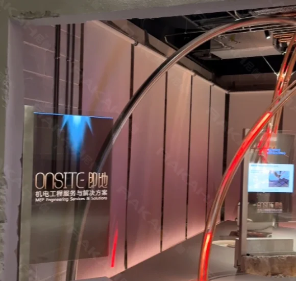 ONSITE即地展厅：55寸OLED透明屏幕L款打造沉浸式数字展陈新标杆