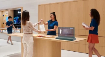 新品上架：多语种AI翻译透明屏