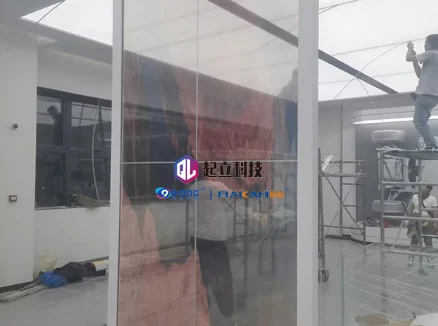 吉利展厅 | 透明OLED拼接屏2x2