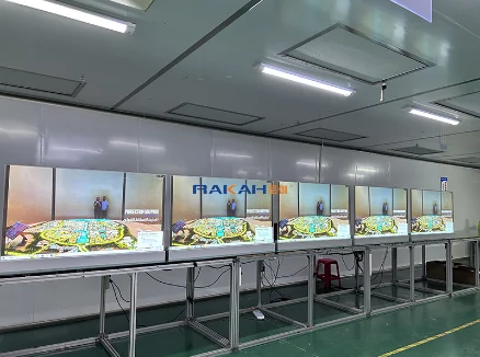 迪拜市场 | 20台55寸OLED透明屏