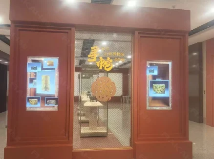 OLED透明显示屏在山西博物馆的创新应用